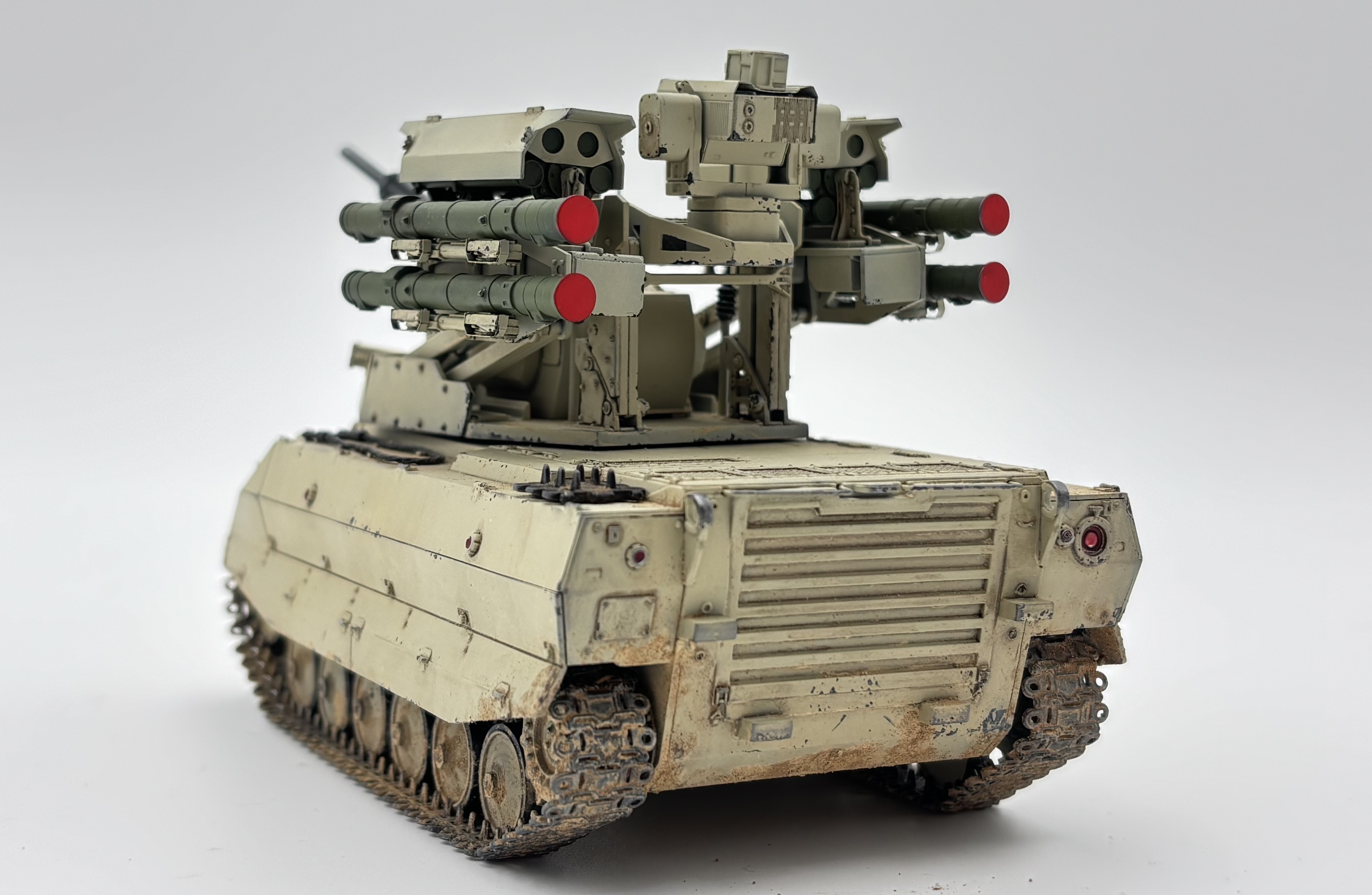 Uran-9 5