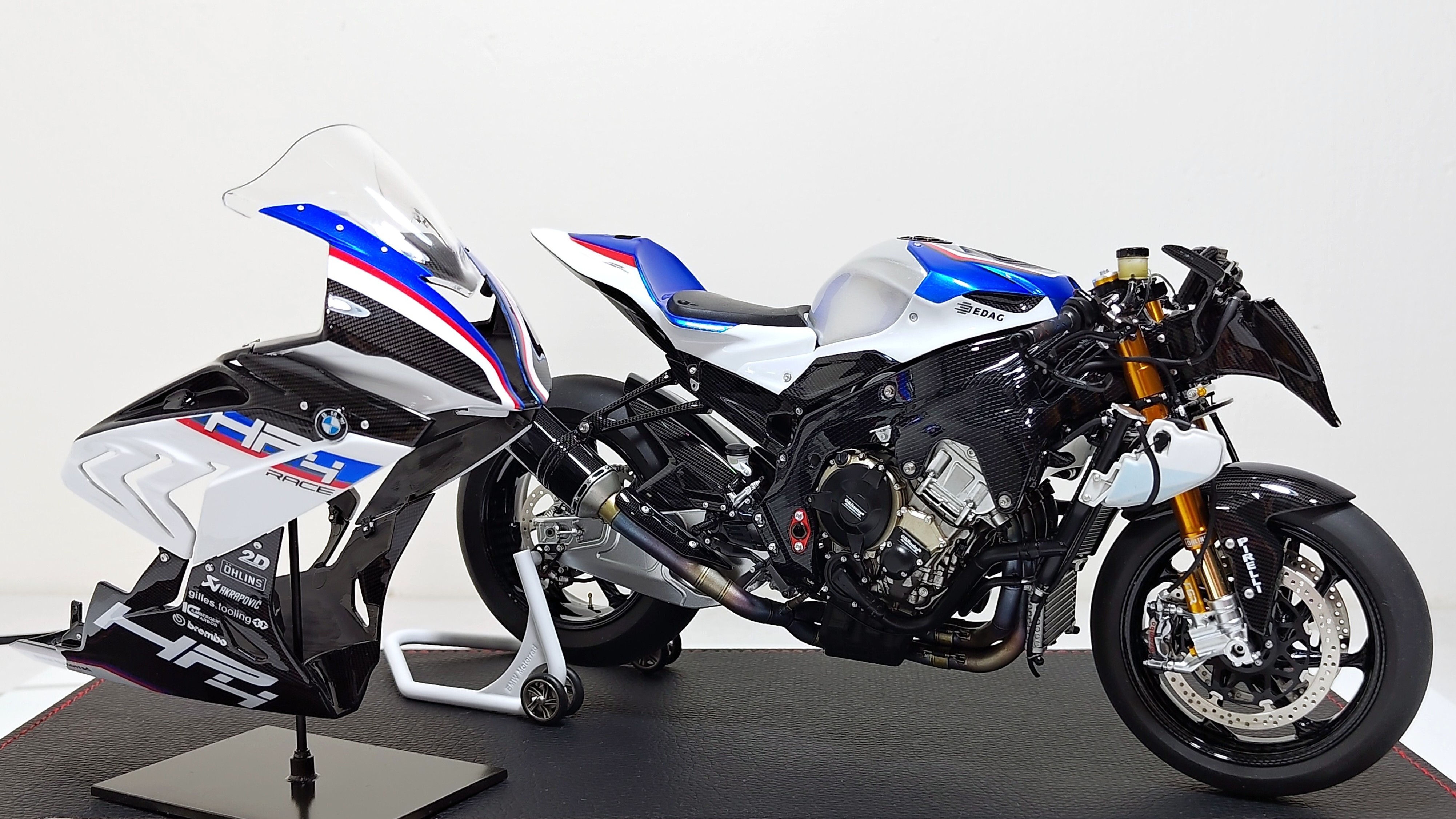 BMW HP4 RACE