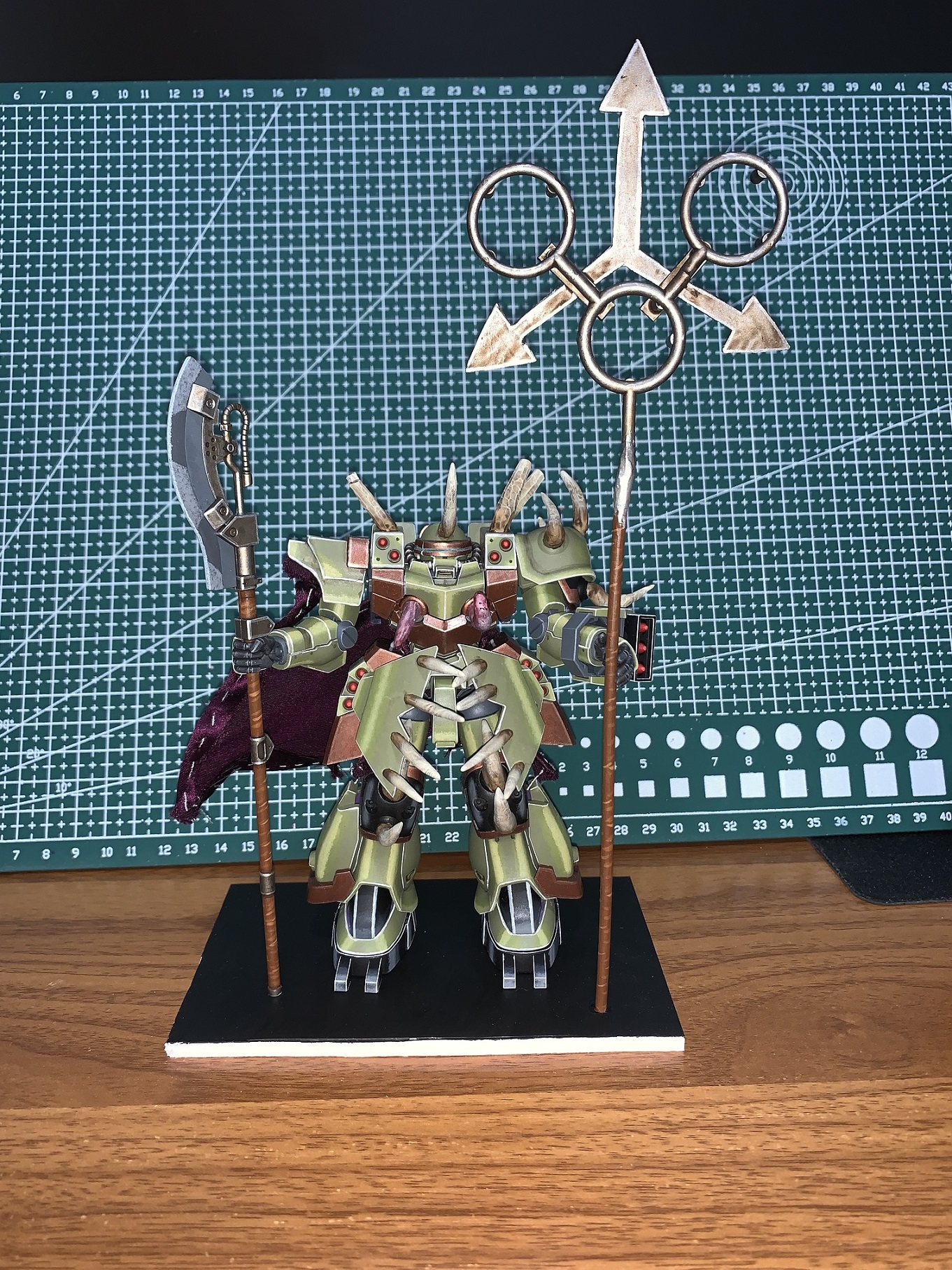HG ZAKU F2000 with Death Guard Terminator of Warhammer40k