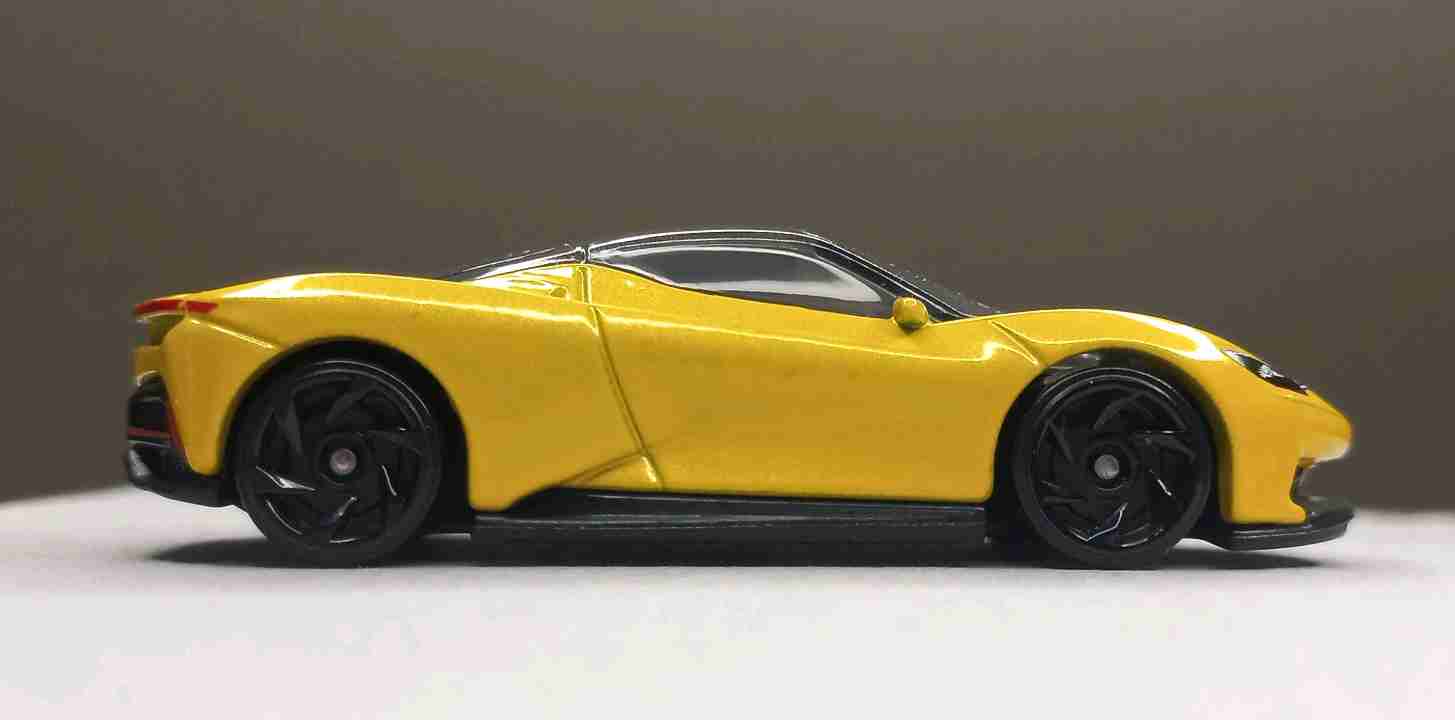 Hot Wheels Automobili Pininfarina Batista