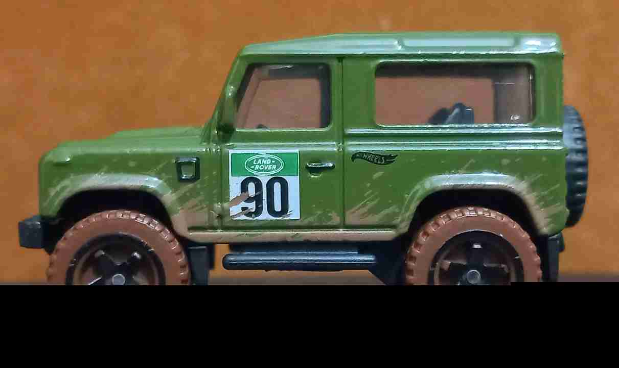Hot Wheels Land Rover Defender 90