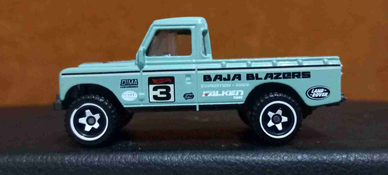 Hot Wheels Land Rover Series III Pickup