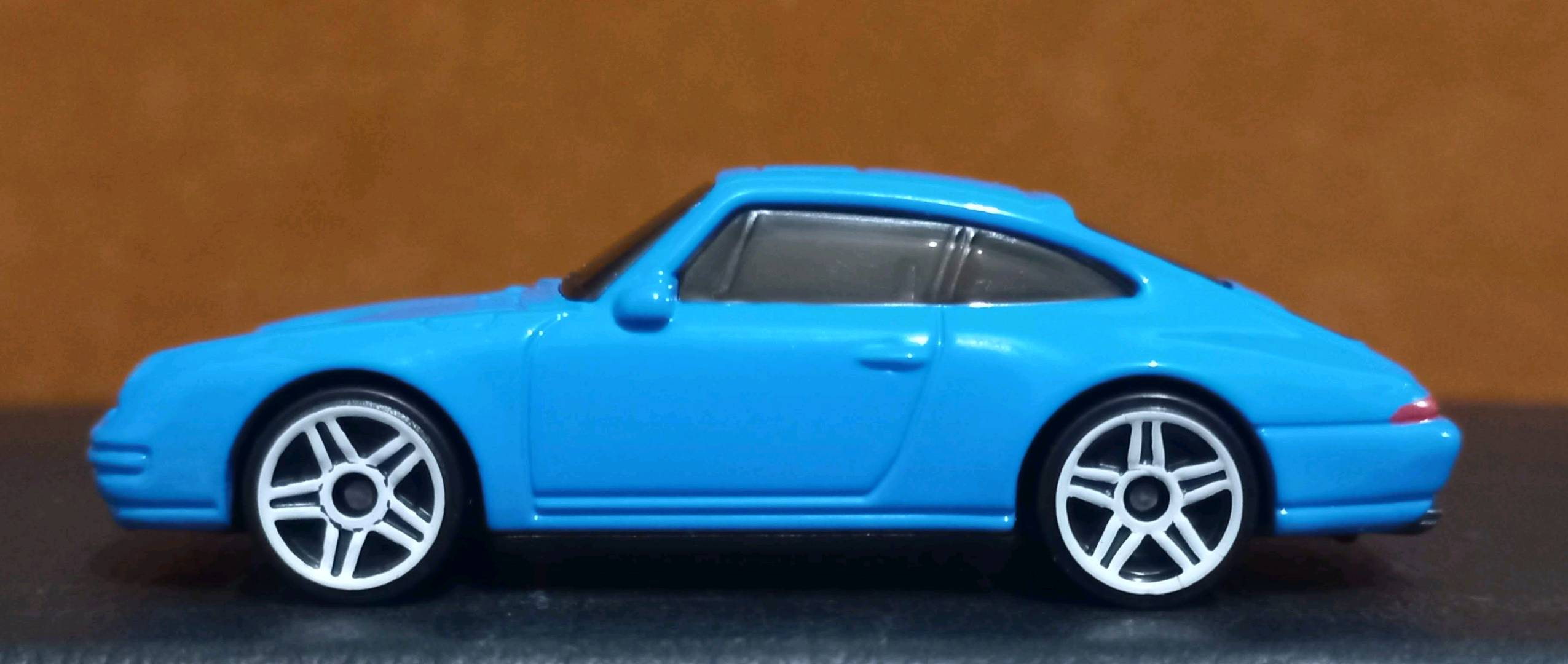 Hot Wheels Porsche Carrera