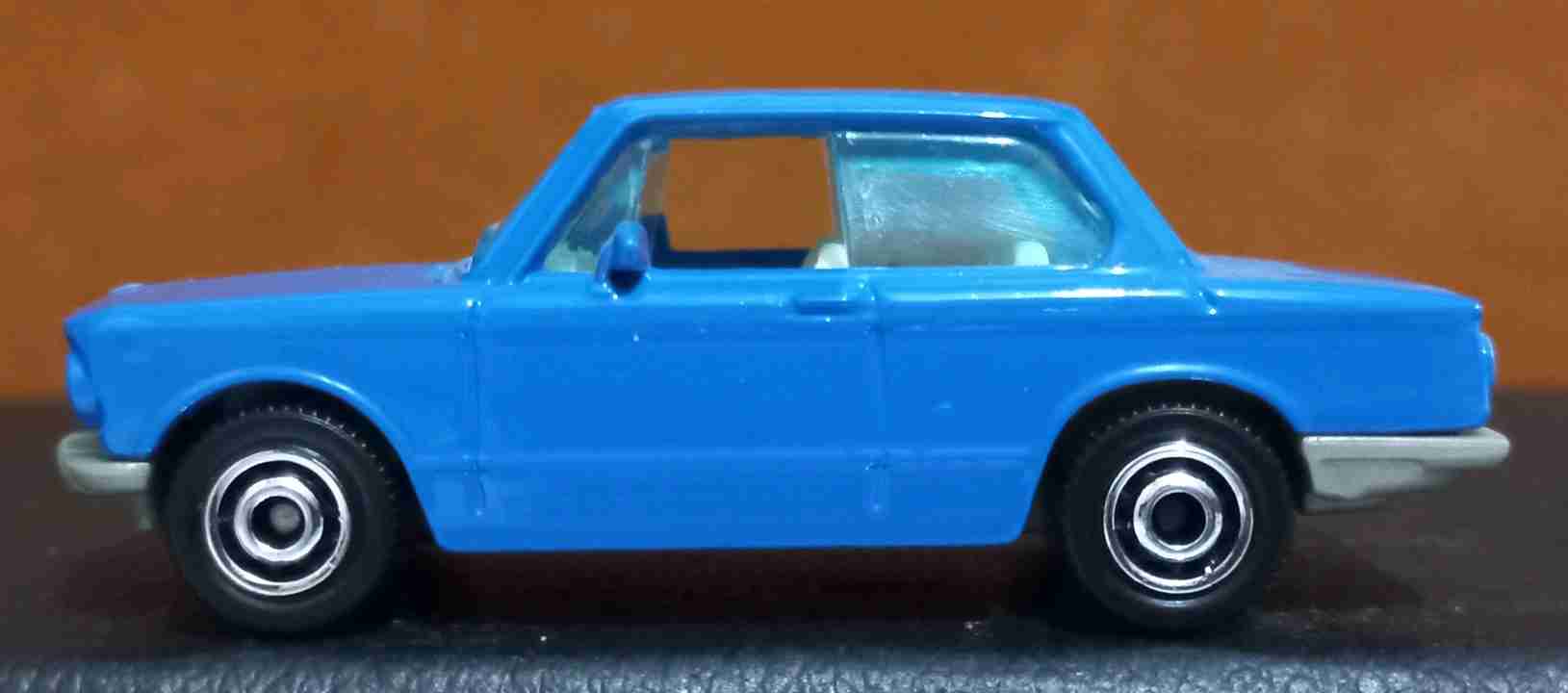Matchbox BMW 2002