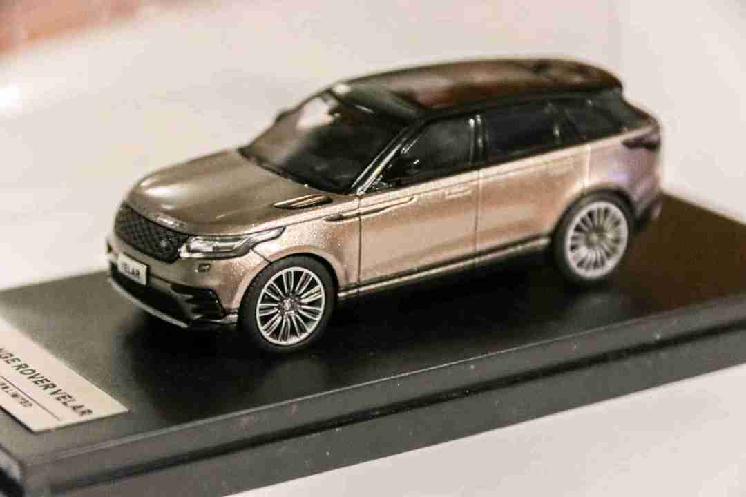 LCD Models Range Rover Velar