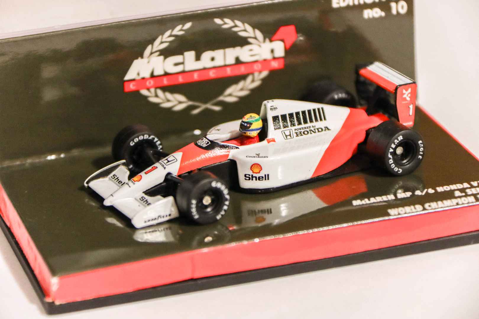 Minichamps McLaren MP 4/6 Honda V12 Ayrton Senna
