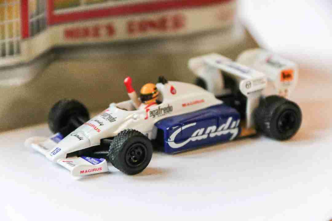 Mini-GT Toleman TG184 #19 Ayrton Senna