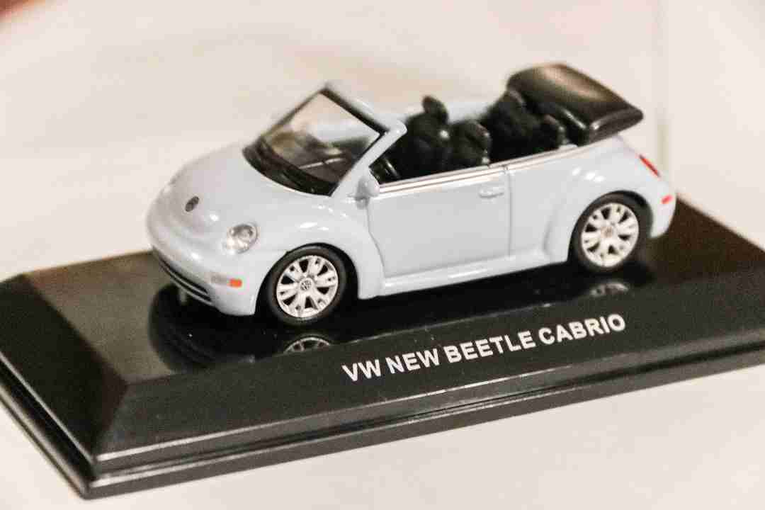 AUTOart Volkswagen New Beetle Cabriolet