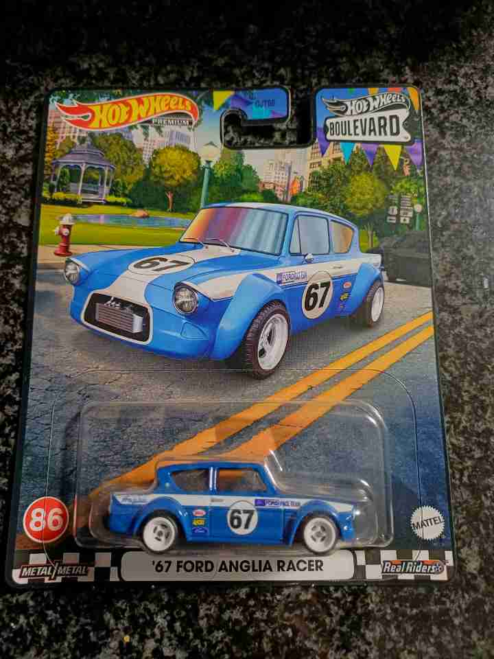 Hot Wheels Ford Anglia