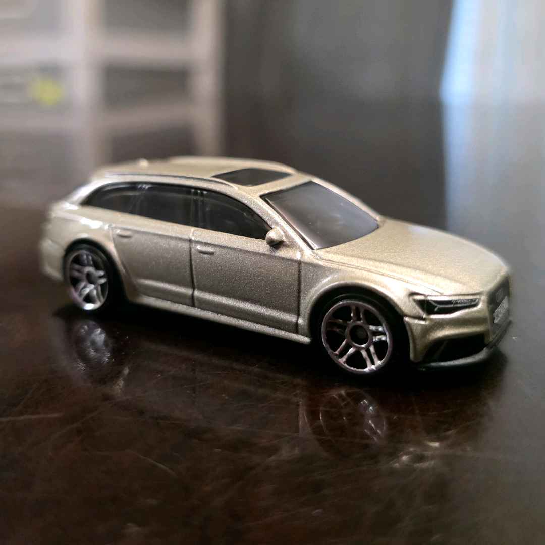 Hot Wheels Audi RS 6 Avant