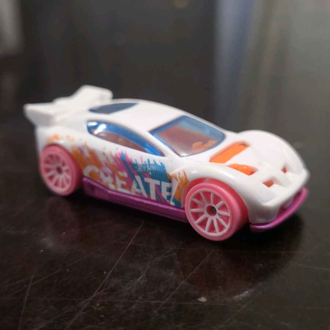 Hot Wheels Synkro