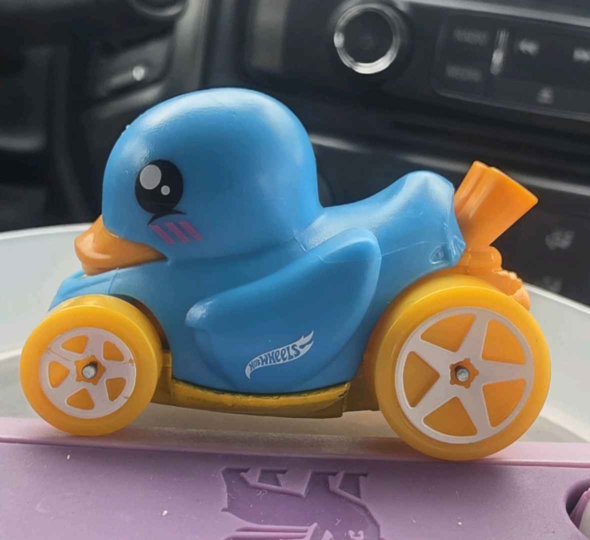 Hot Wheels Duck N Roll