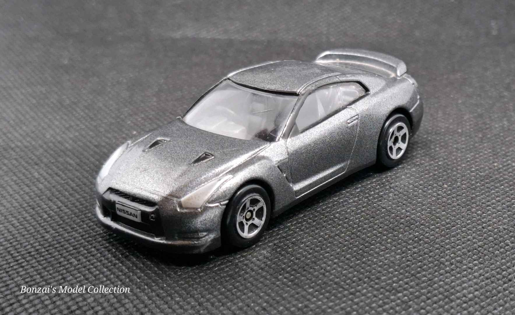Realtoy Nissan GT-R R35