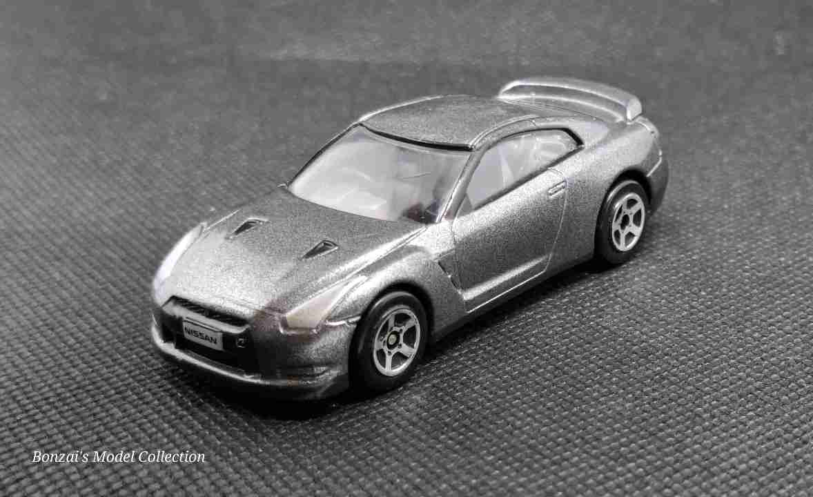 Realtoy Nissan GT-R R35