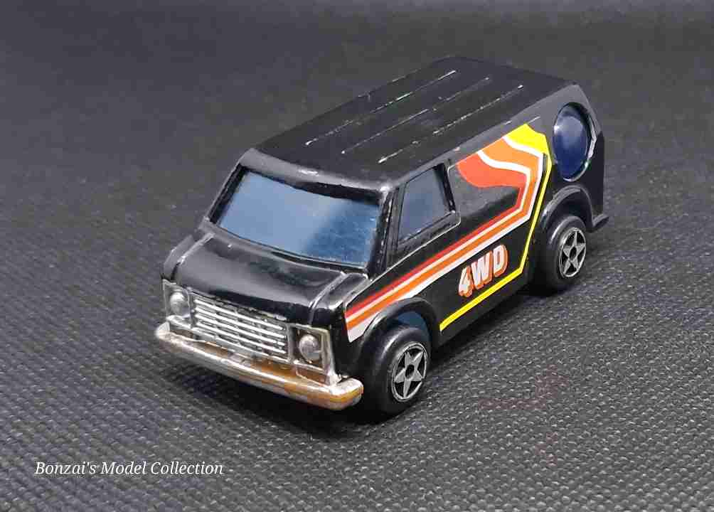Summer Metal Products (S.M) Bedford CF 2 Van