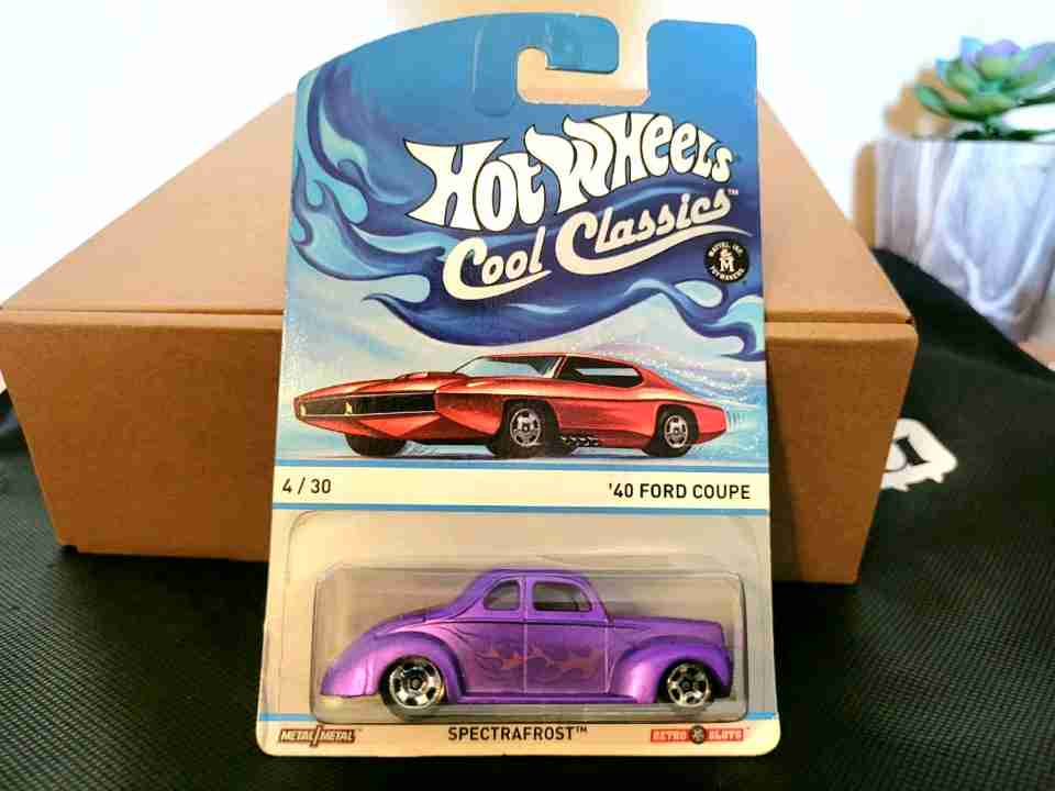 Hot Wheels Ford Deluxe Coupe
