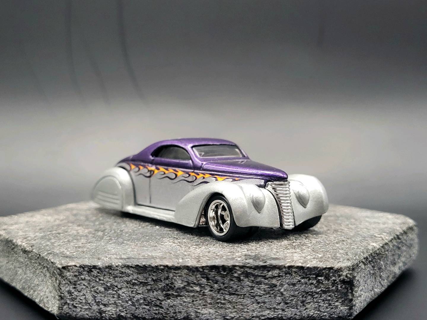 Hot Wheels Swoop Coupe