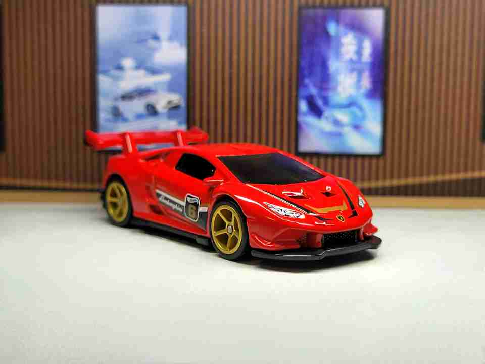 Hot Wheels Lamborghini Huracán LP 620-2 Super Trofeo