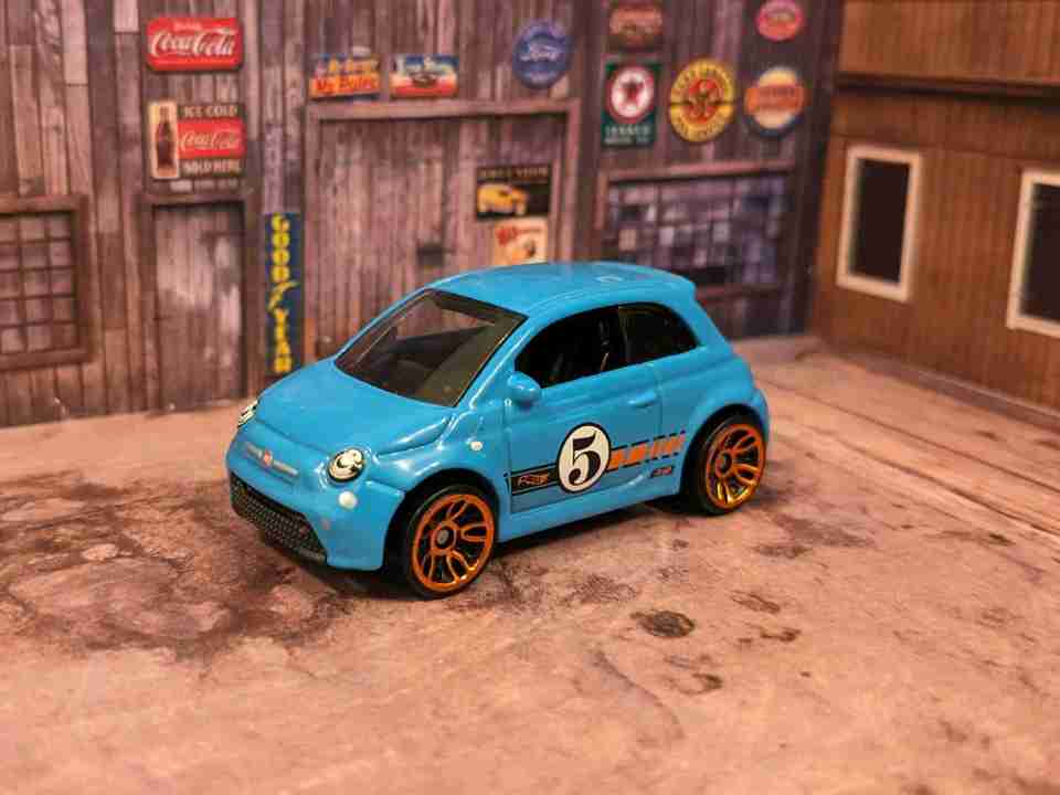 Hot Wheels Fiat 500e