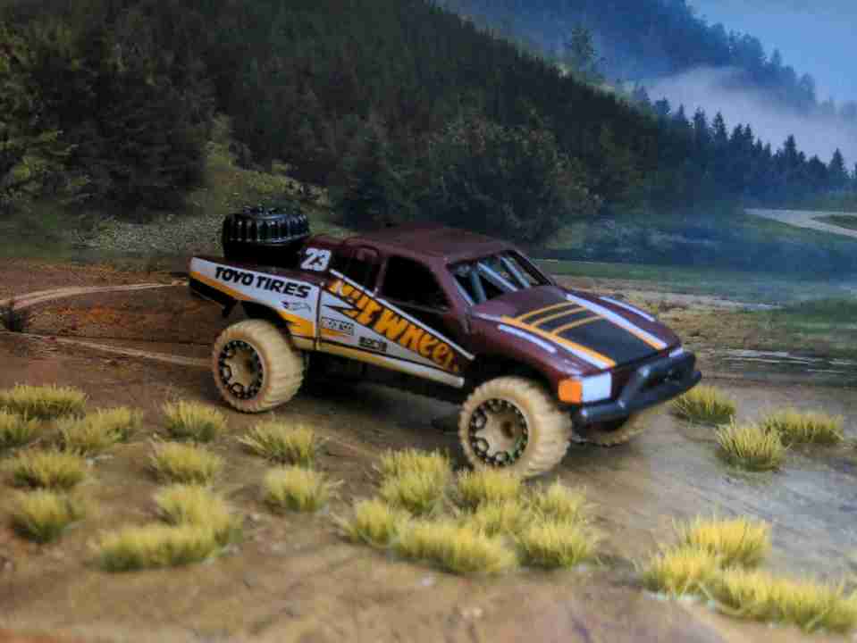 Hot Wheels Toyota Offroad Truck