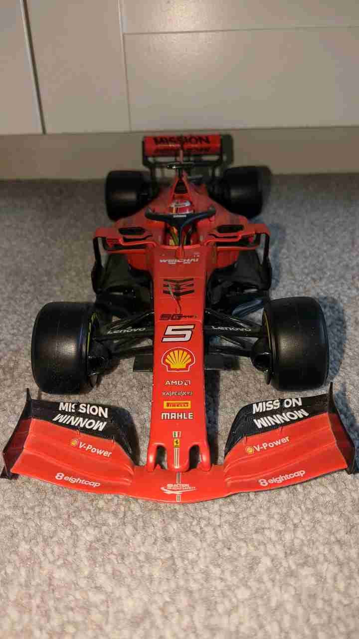 Bburago Ferrari SF90