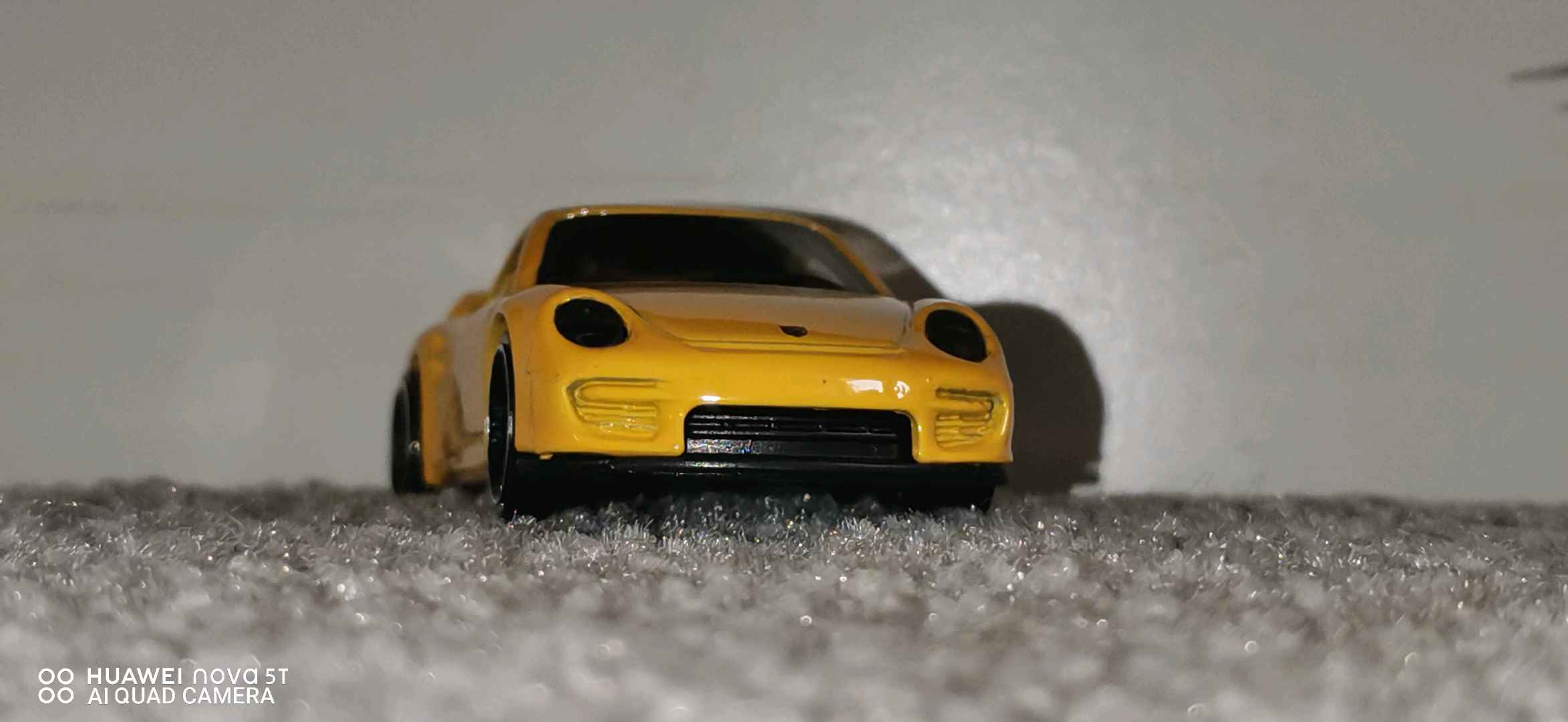 Hot Wheels Porsche 911 GT2