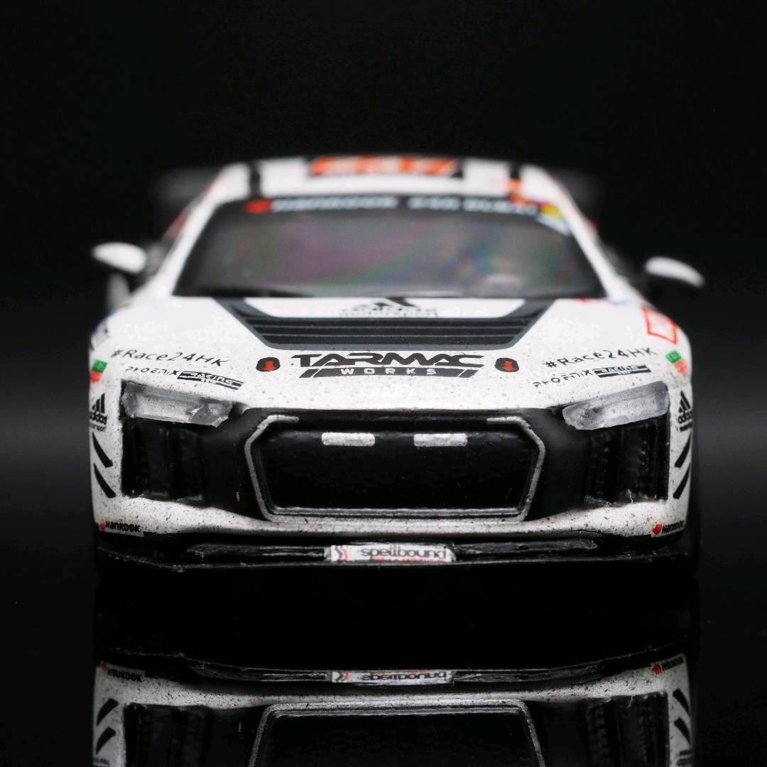 Tarmac Works Model Cars Audi R8 V10 Plus - Dubai 24h 2018 RaceFinish Version #247