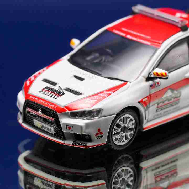 Tarmac Works Model Cars Mitsubishi Lancer Evolution X Pikes Peak Safety Car