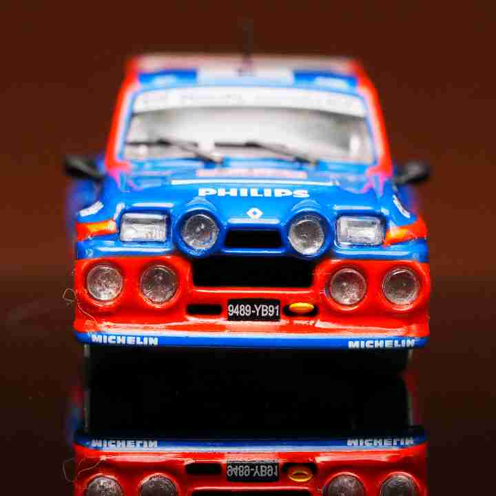 Tarmac Works Model Cars Renault 5 MAXI Turbo Tour de Corse - Rallye de France 1985 #3 Winner
