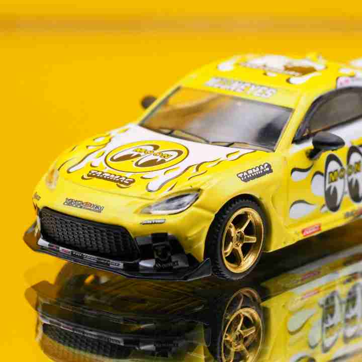 Tarmac Works Model Cars Toyota GR86 MOONEYES