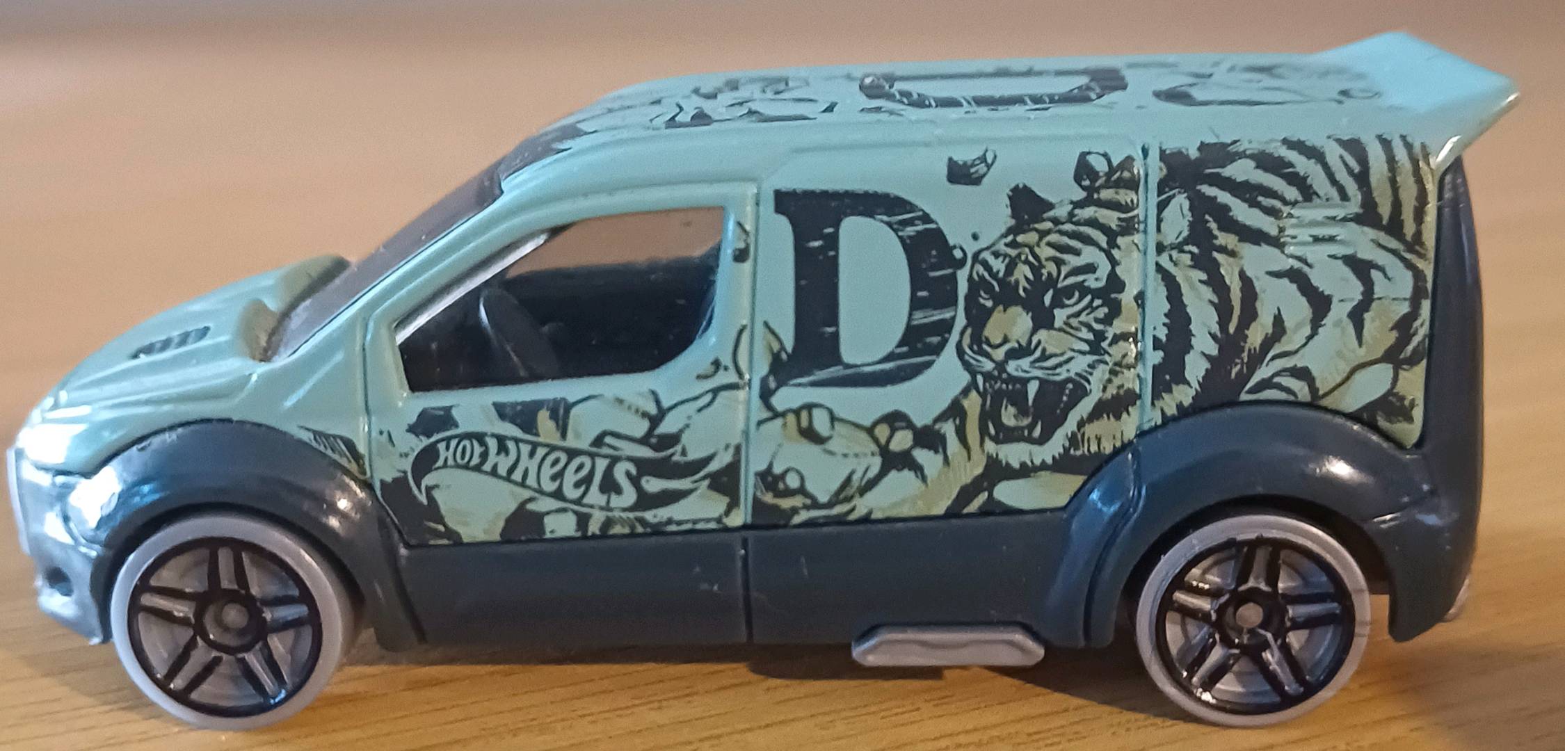 Hot Wheels Ford Transit Connect