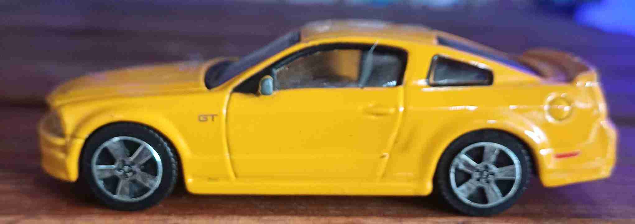 Bburago Ford Mustang GT