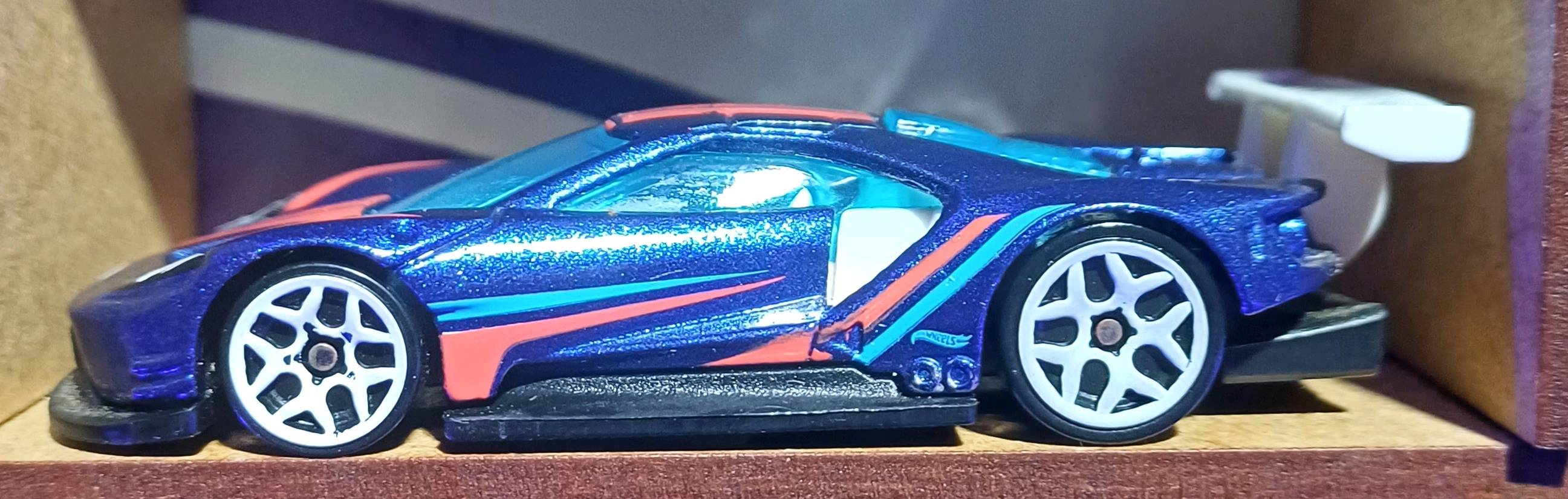 Hot Wheels Ford GT Race