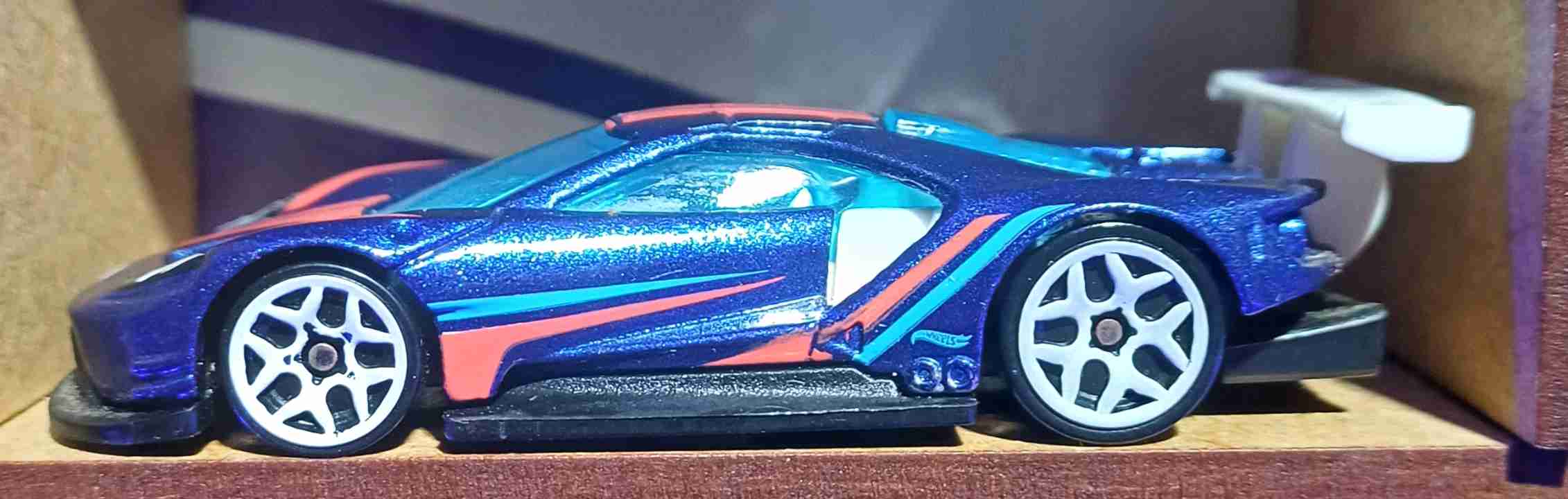 Hot Wheels Ford GT Race