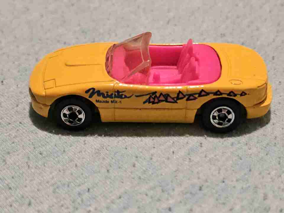 Hot Wheels Mazda MX-5 Miata