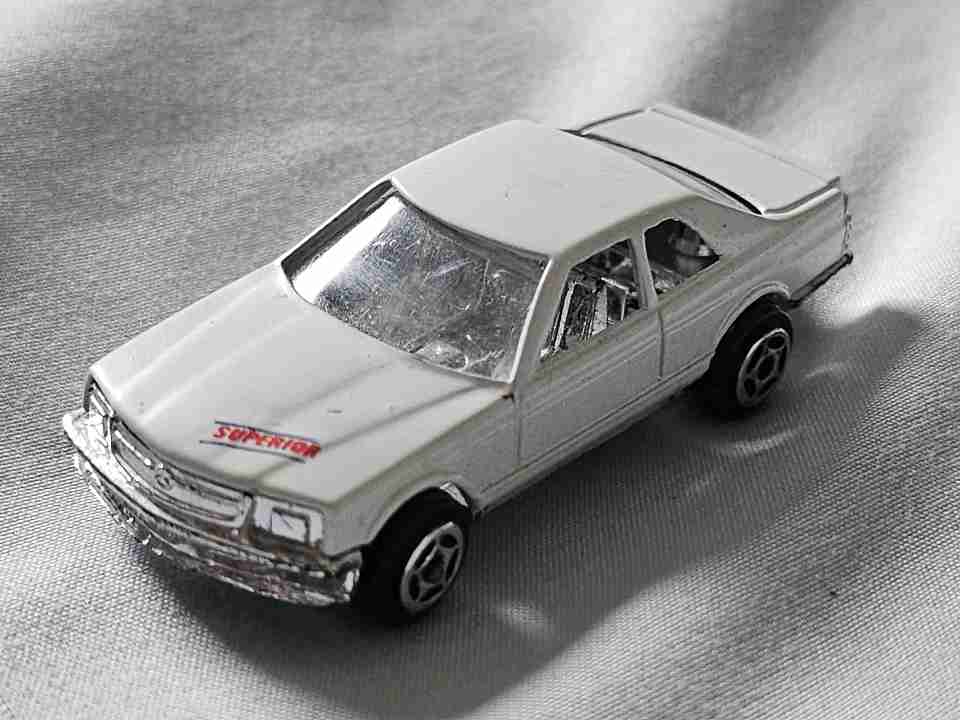 Unknown Mercedes-Benz