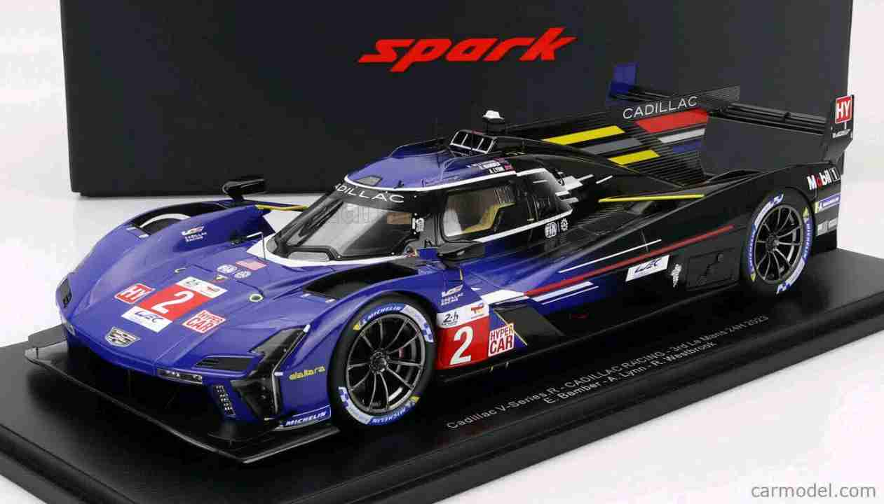 Spark models Cadillac V-Series R