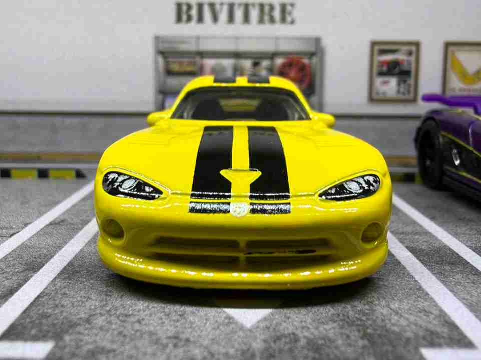 Hot Wheels Dodge Viper GTS