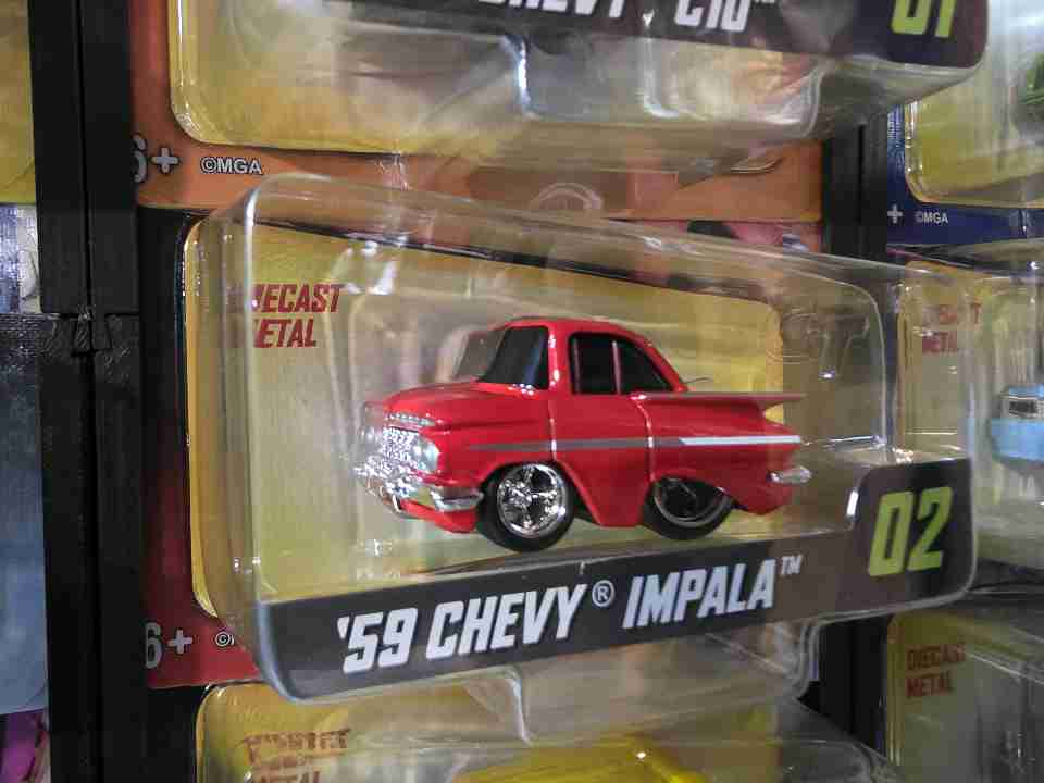 MGA Entertainment Chevy 1959 Impala