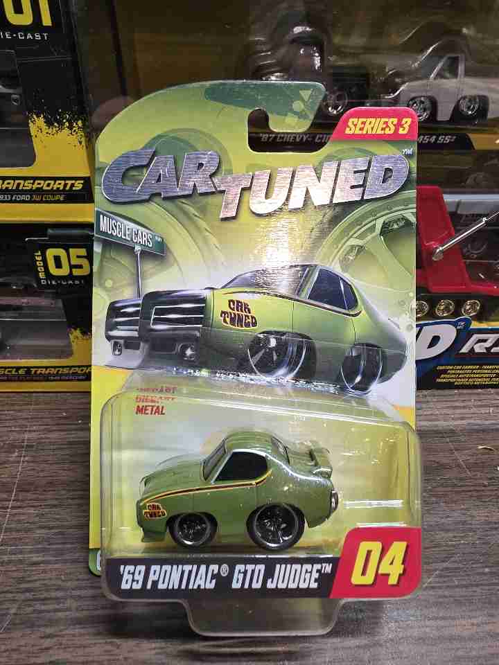 MGA Entertainment Pontiac 1969 GTO Judge
