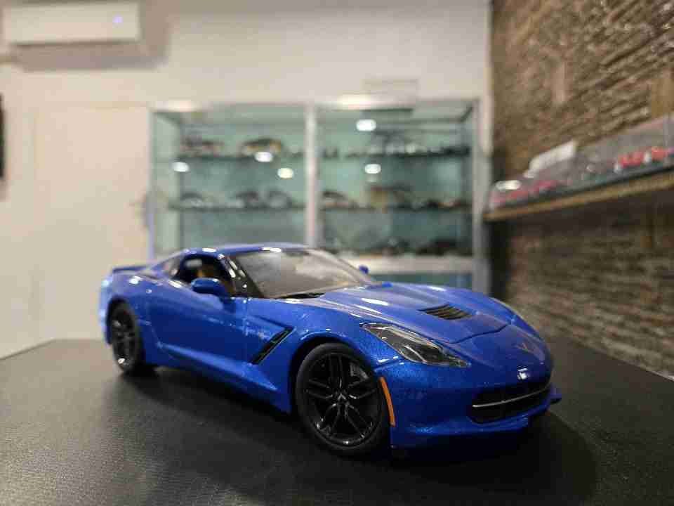 Maisto Chevrolet Corvette Stingray