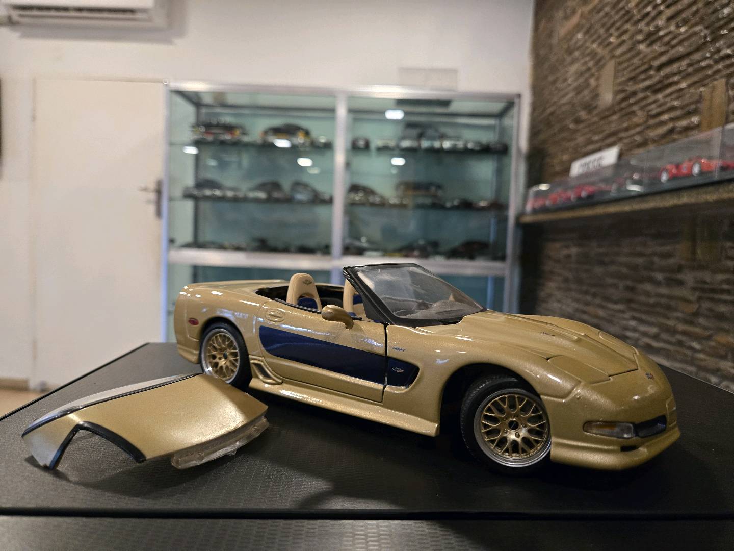 Maisto Chevrolet Corvette (Guldstrand Signature Edition)