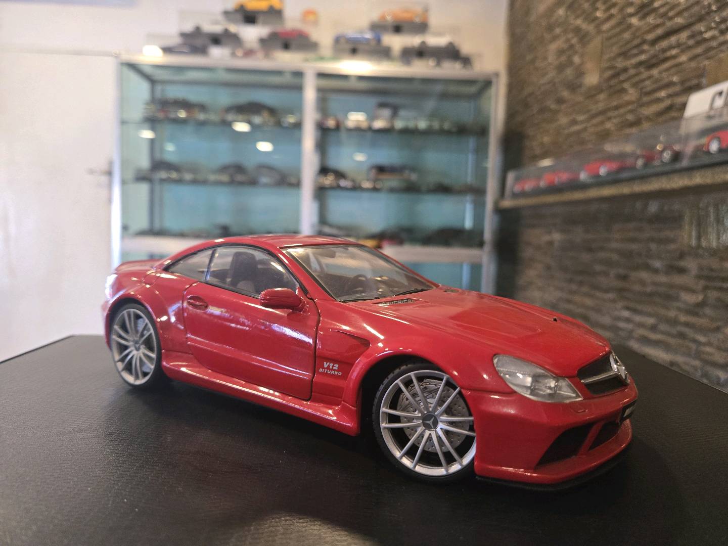 Motormax Mercedes-Benz SL65 AMG (R230) Black Series