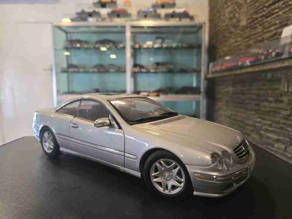 AUTOart Mercedes-Benz CL500 Coupé