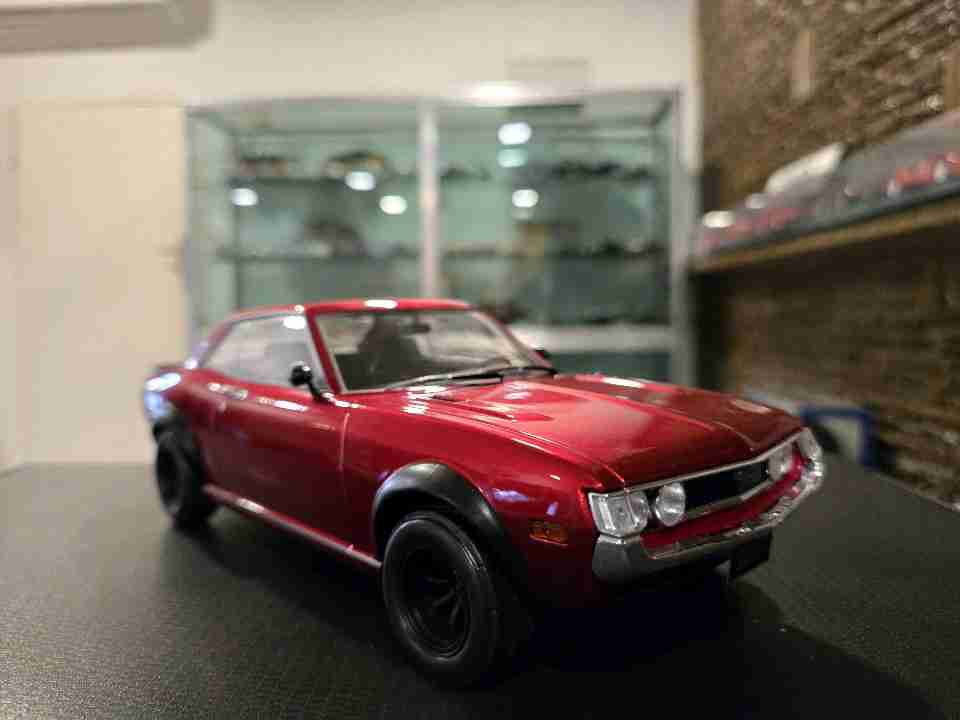 Ixo Toyota Celica 2000 GT (RA21)