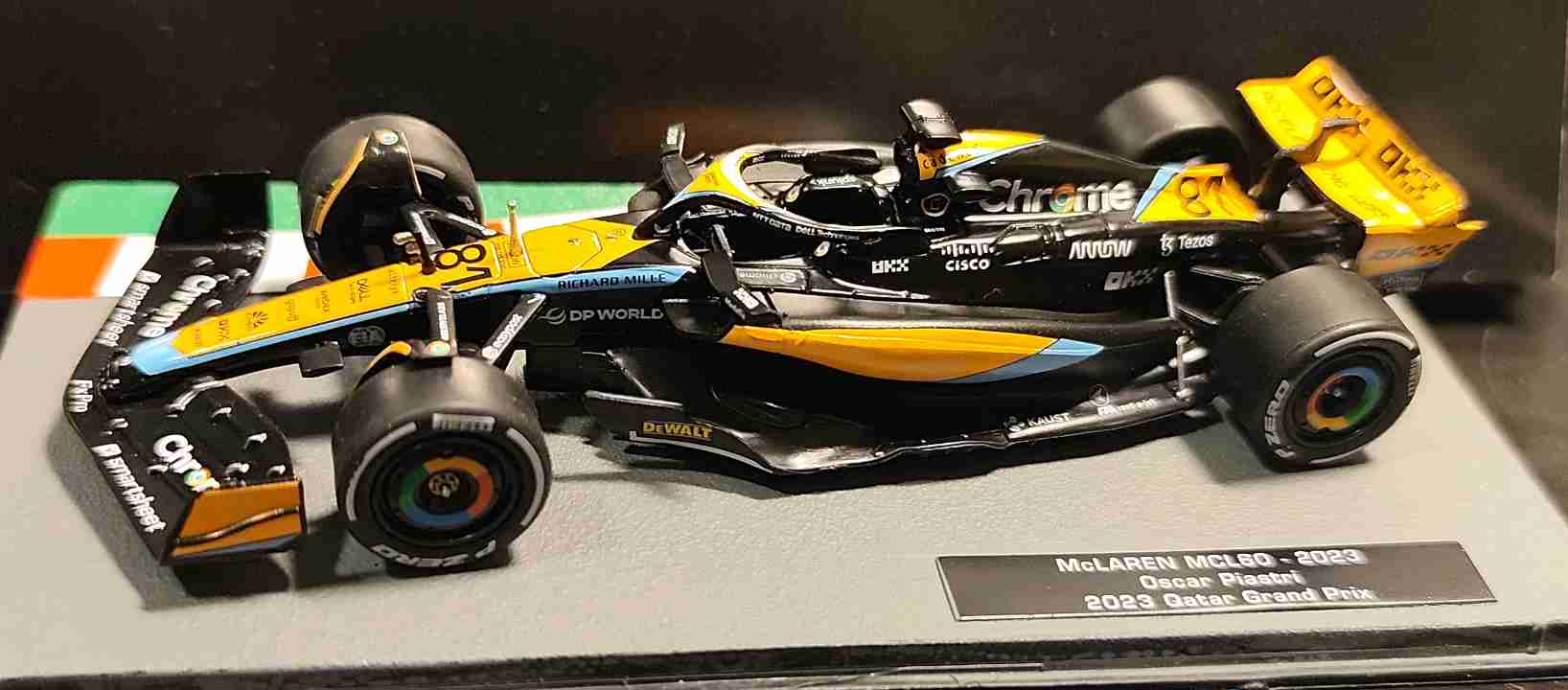 McLaren MCL60