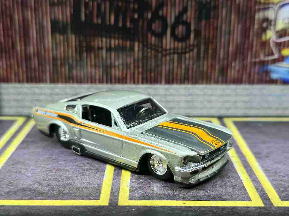 Maisto Ford Mustang GT
