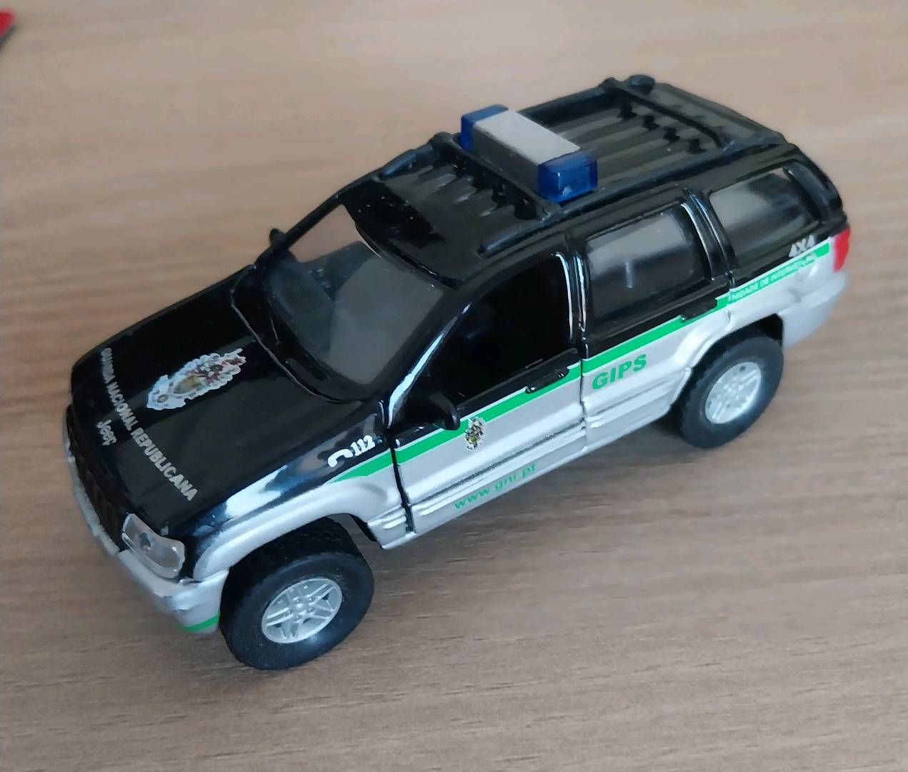 Maisto Jeep Grand Cherokee