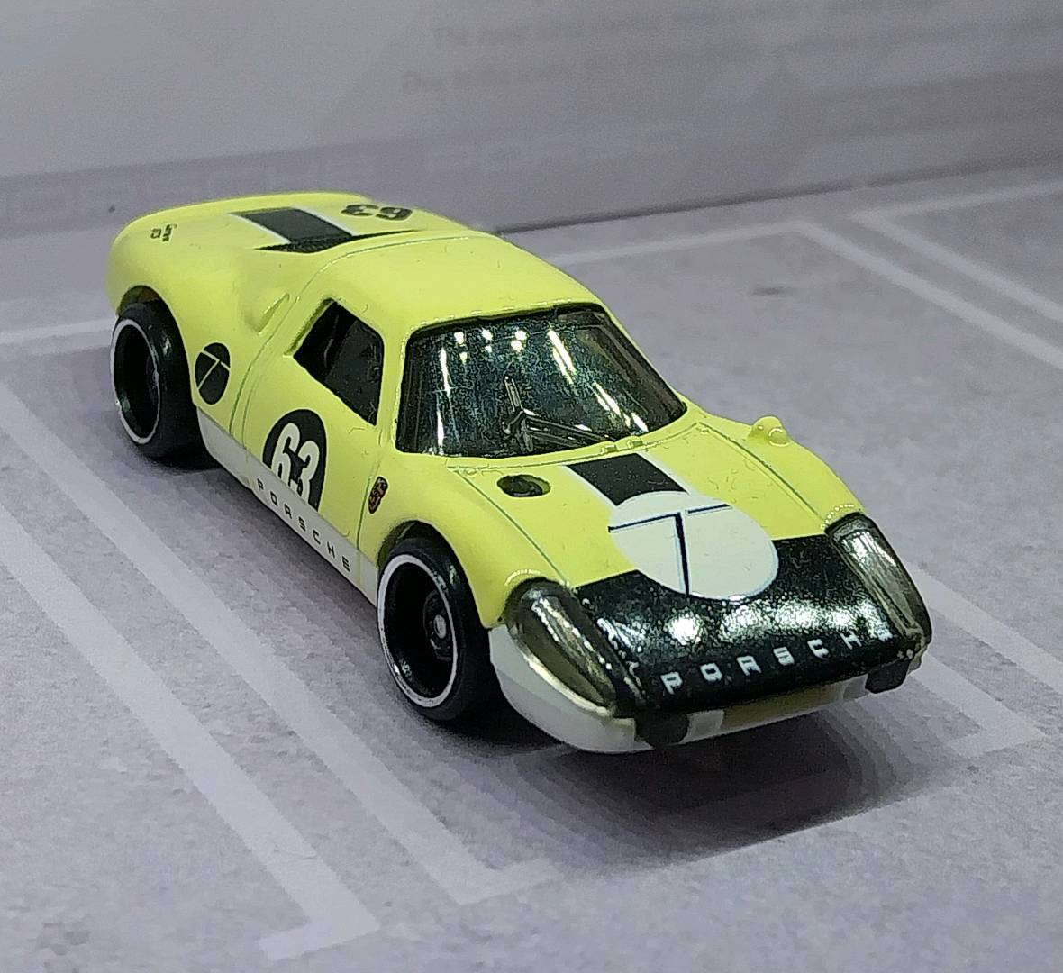 Hot Wheels Porsche 904 Carrera GTS