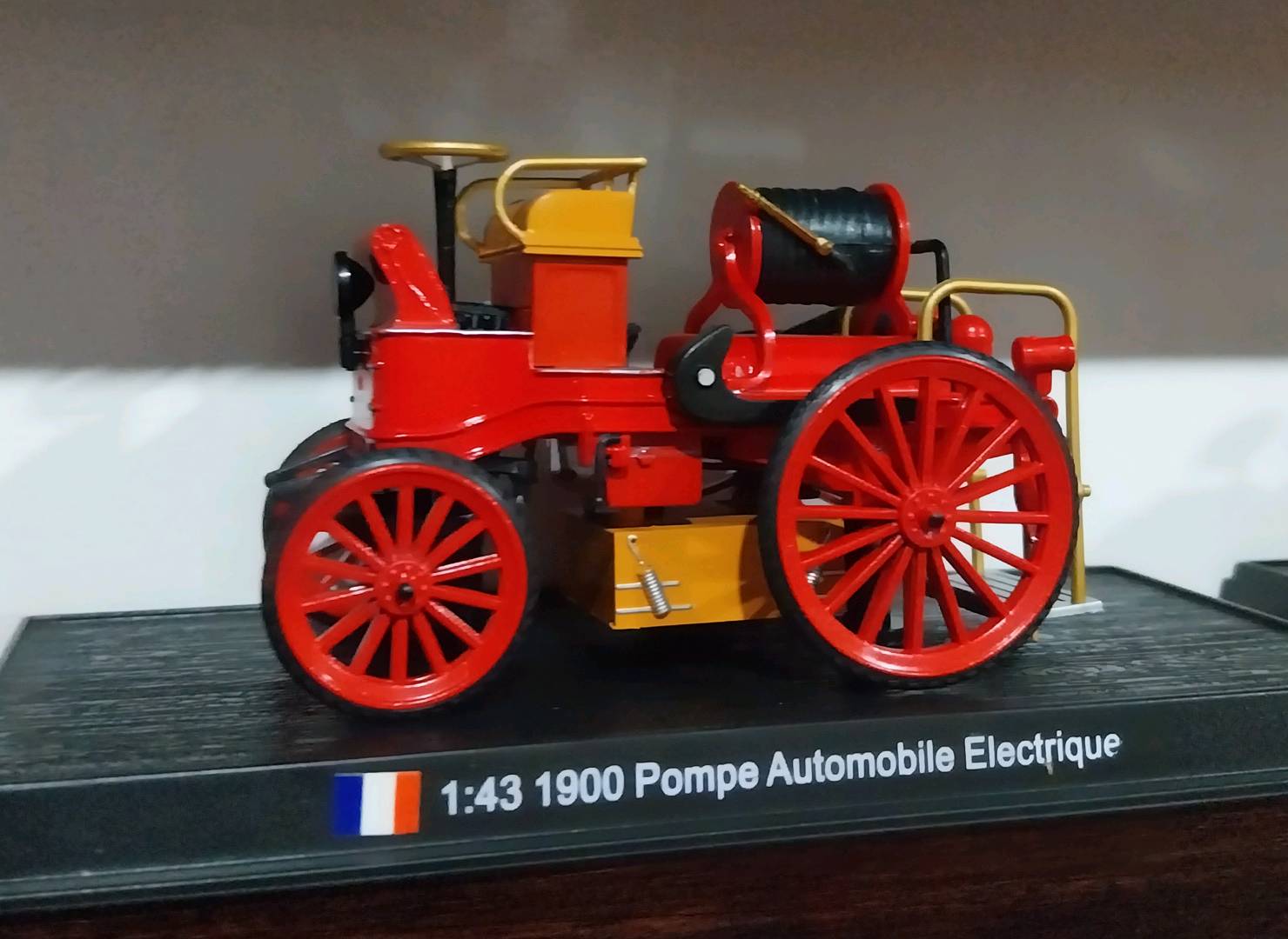 Del Prado Pompe Automobile Eletrique